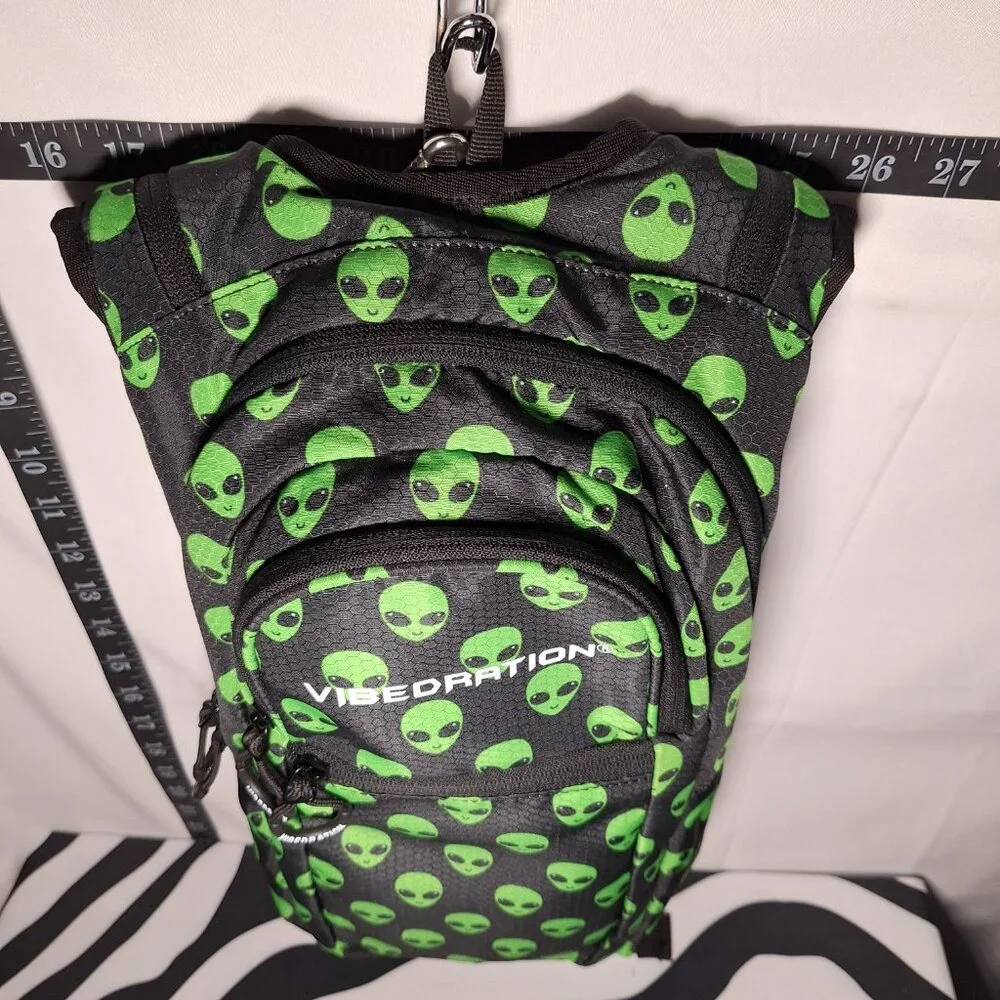 Vibedration Hydration Backpack w/o bladder - Aliens - Used